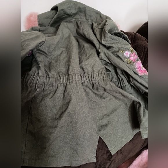 2 Jackets!!Betsey Johnson Faux Fur Little Lass Embroidered Girls Jackets Sz 7/8 - Picture 12 of 12